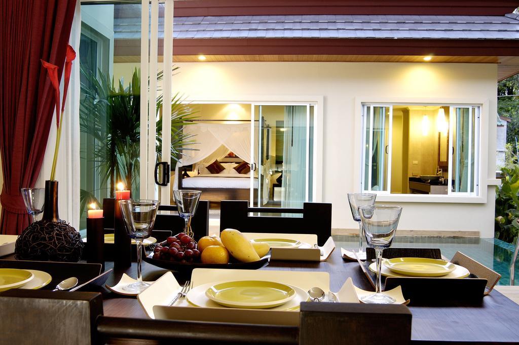 Karon Beach Walk Villa Phuket Room photo